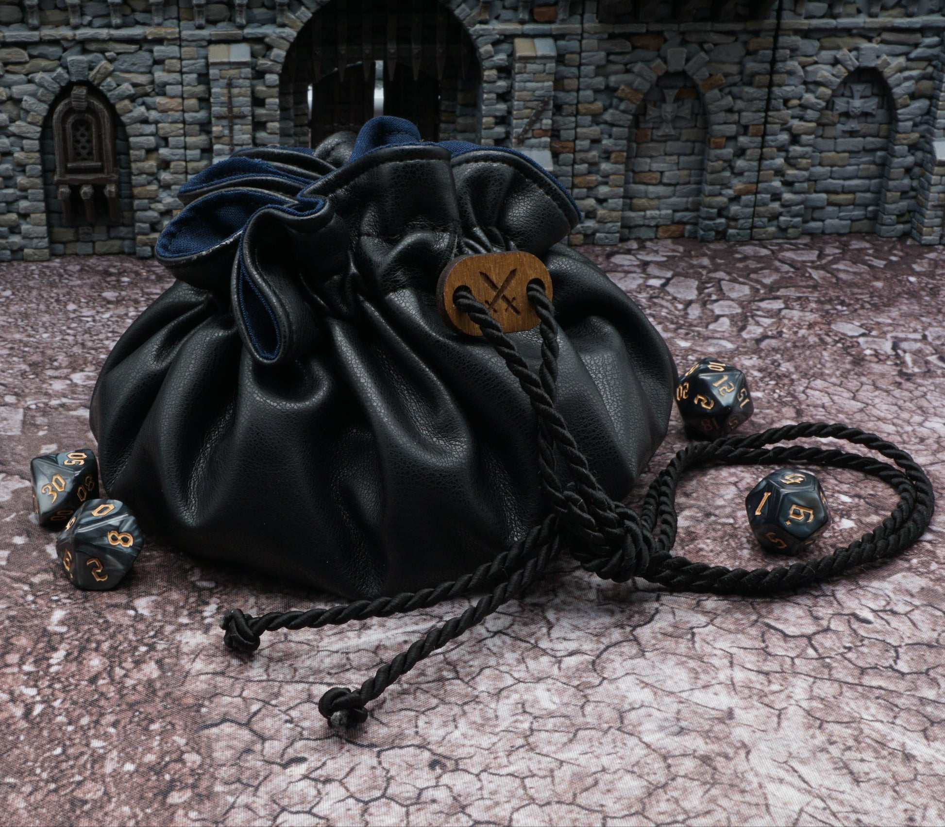 tabletop aufbewahrung Large dice bag hand-sewn with inner pockets made of vegan leather